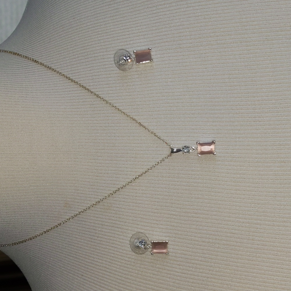 Necklace and earrings set